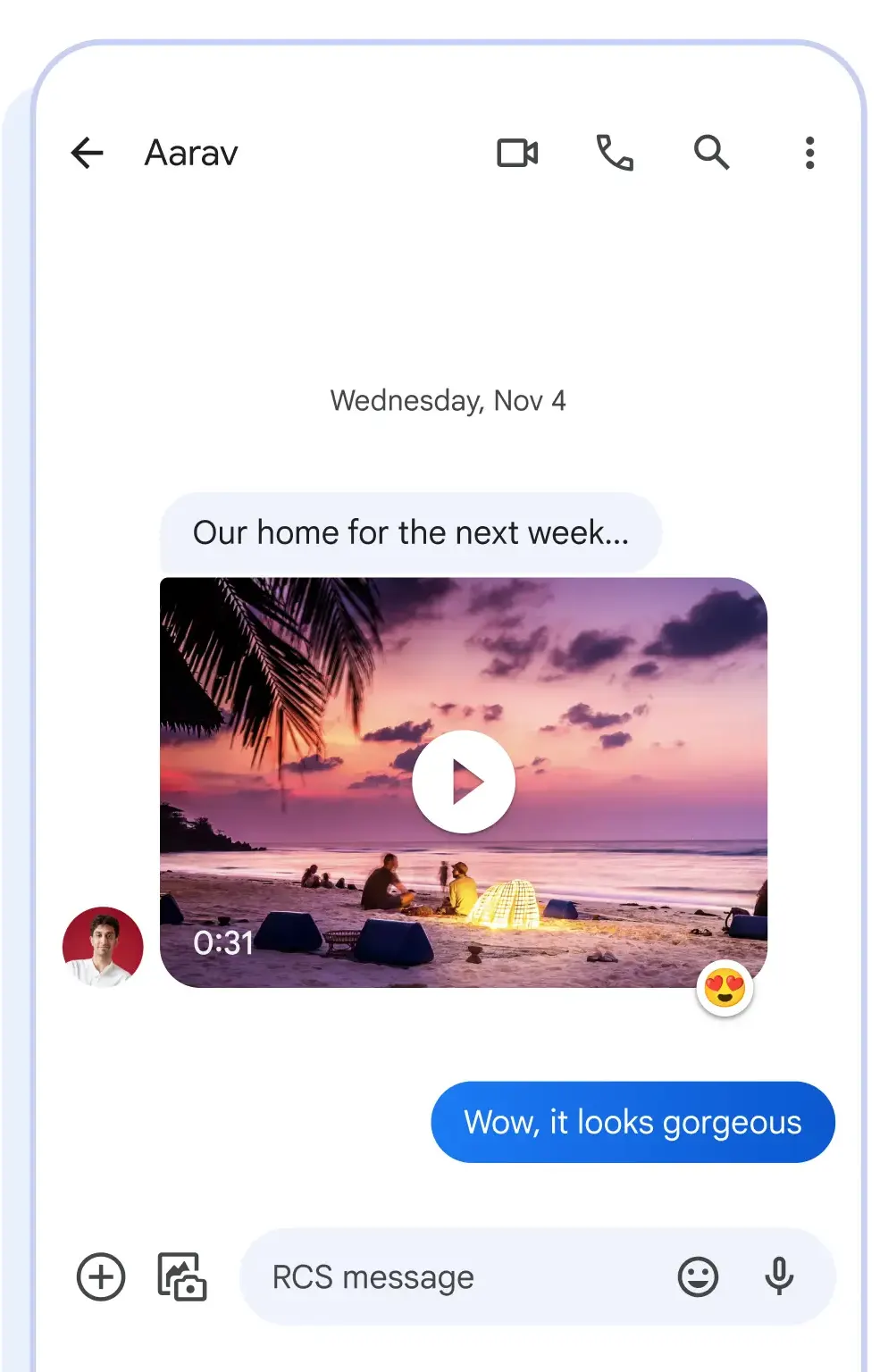 Chat with Aarav showing a shared 31-second beach sunset video with play button, a heart-eyes reaction, and a blue reply bubble.