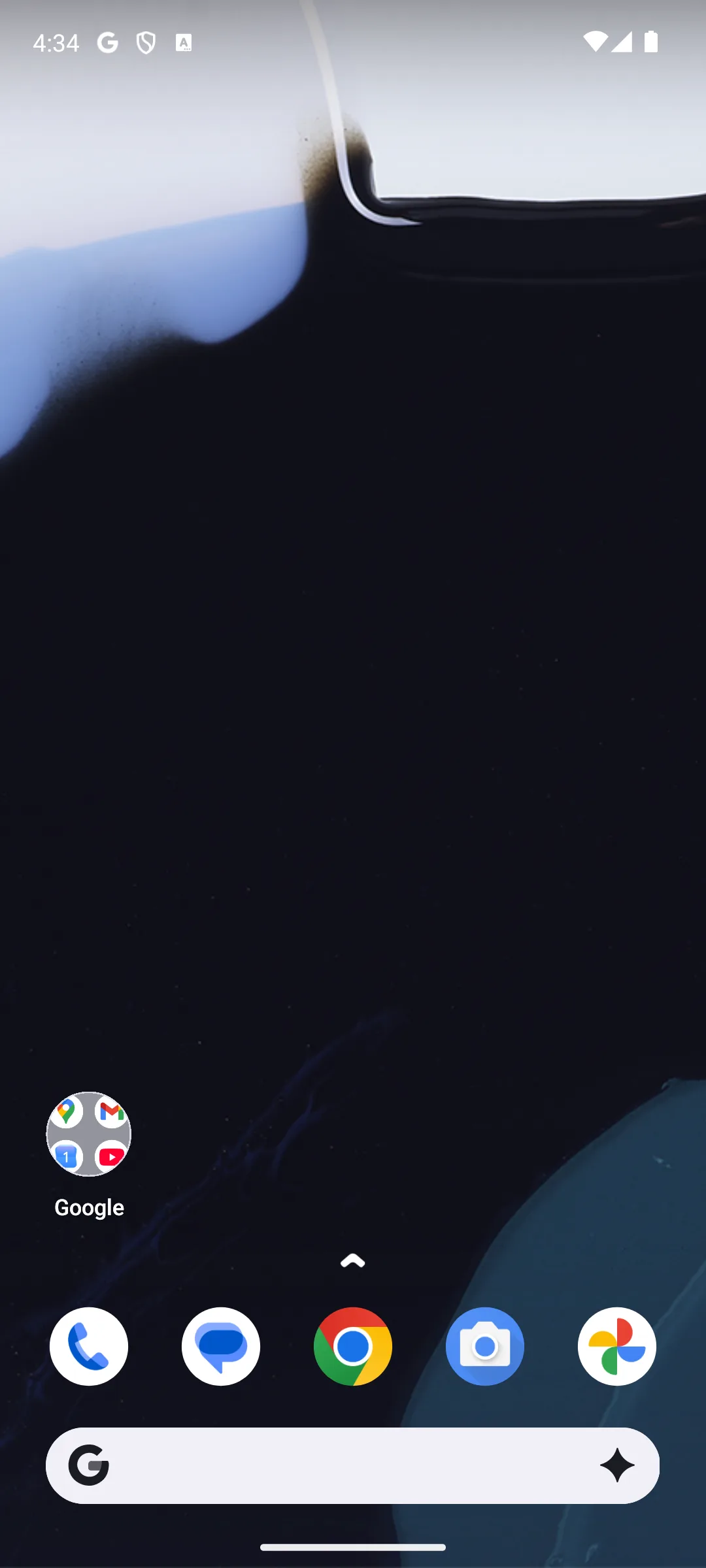 Hyperion Launcher home screen with an app folder, the dock and a search bar