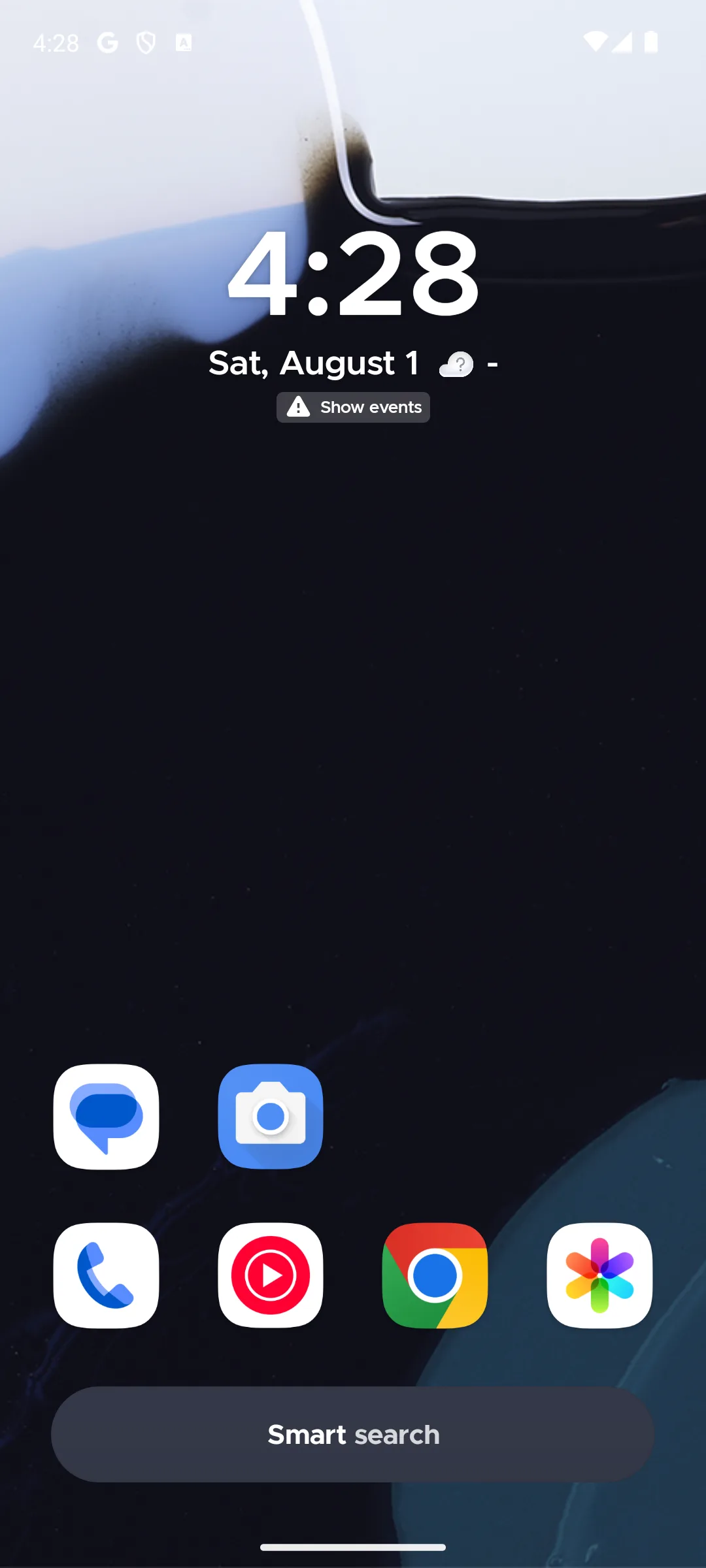 Smart Launcher home screen with a large clock, a curved dock and the Smart search bar